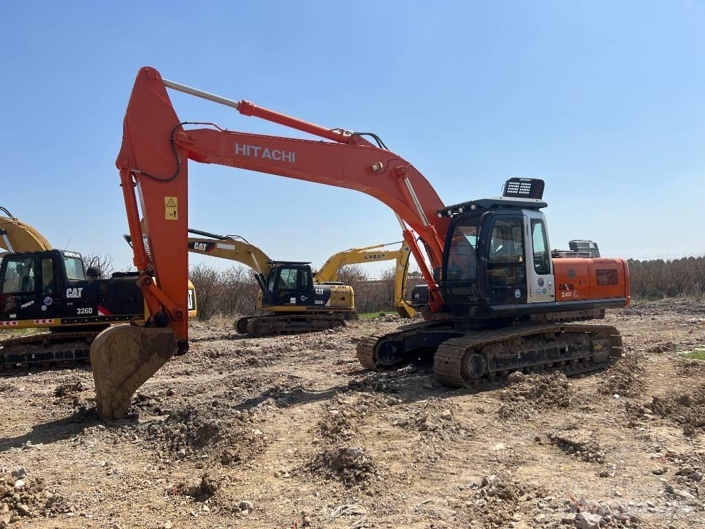 Hitachi ZX 240 Bagri goseničarji