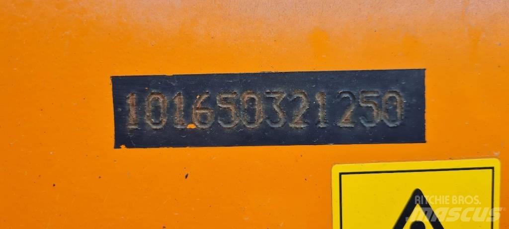 Bomag BW 135 AD-5 Dvojni valjarji