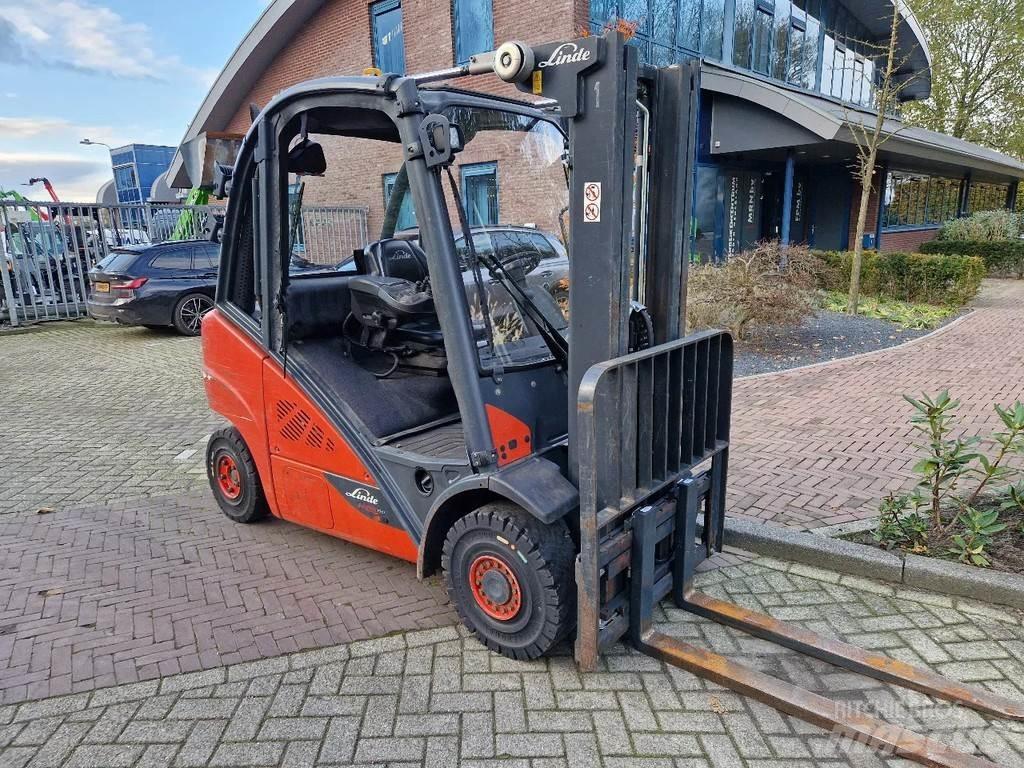 Linde H25D-02 Dizelski viličarji