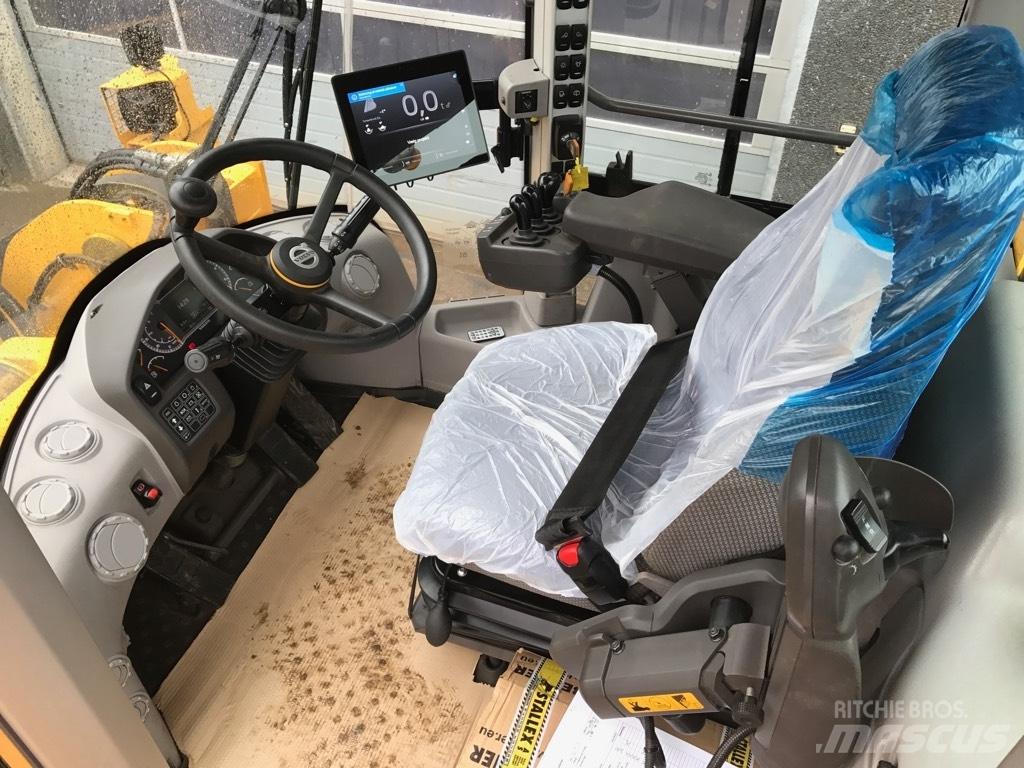 Volvo L150H Kolesni nakladalci