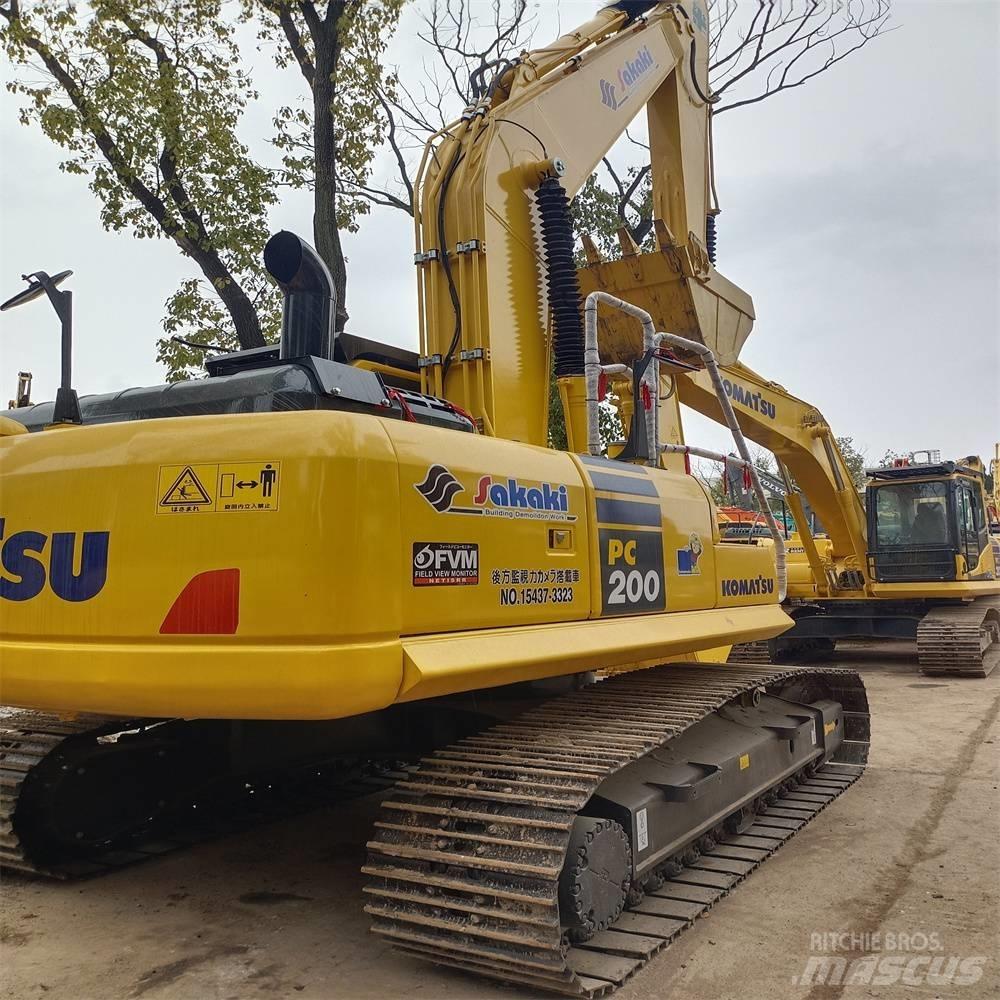 Komatsu PC 200 Bagri goseničarji