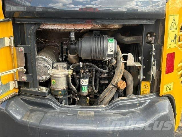 Komatsu PC 26 MR-3 Mini bagri <7t