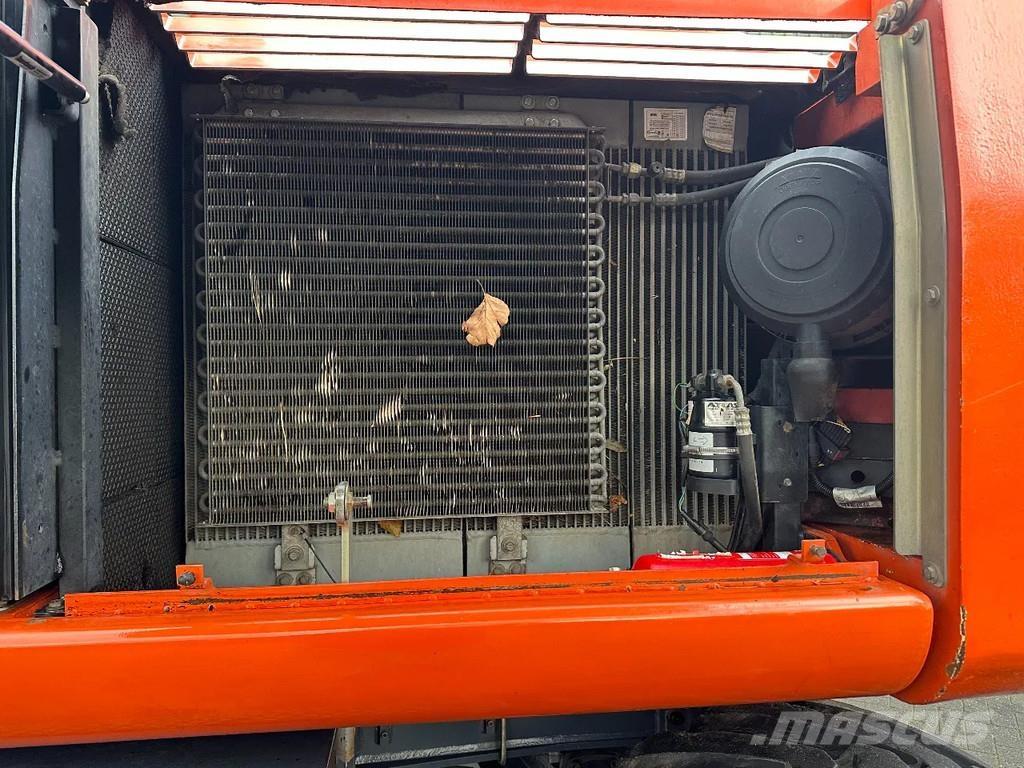 Atlas 150 W Bagri na kolesih