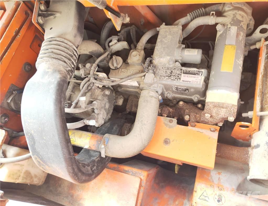 Hitachi ZX75US-3 Midi bagri 7t – 12t