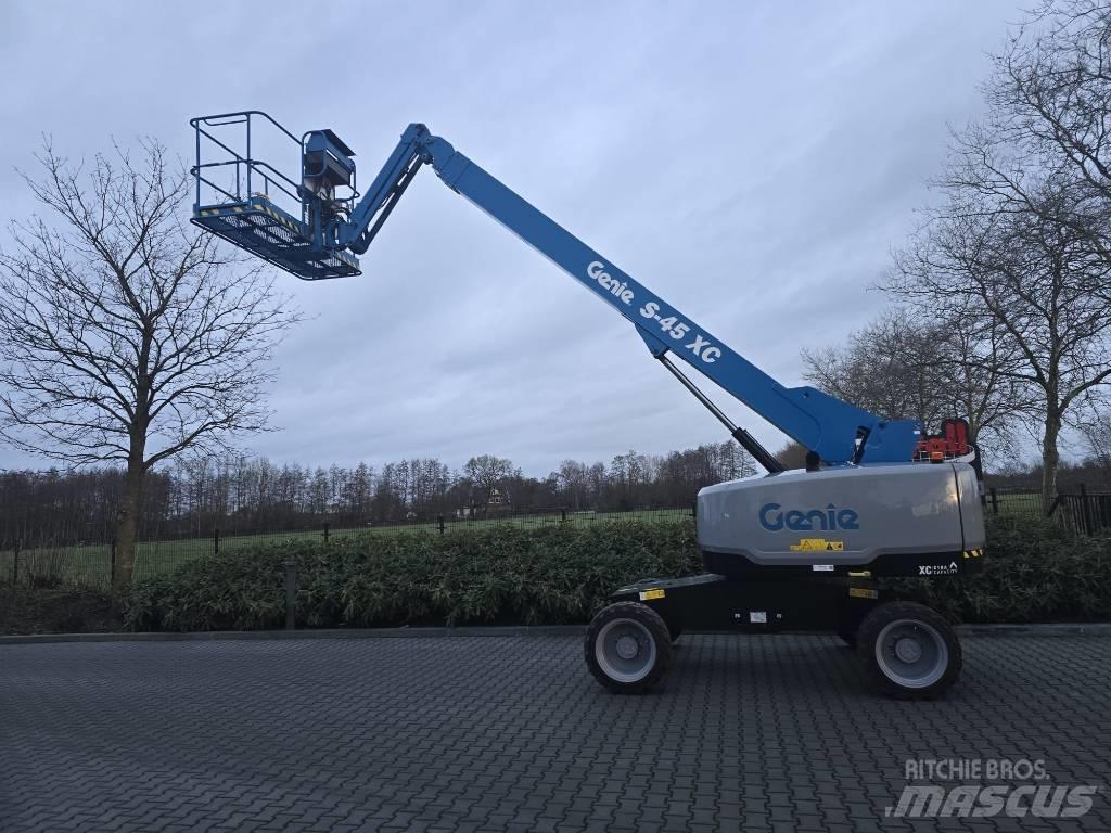 Genie s-45 XC Teleskopske dvižne ploščadi
