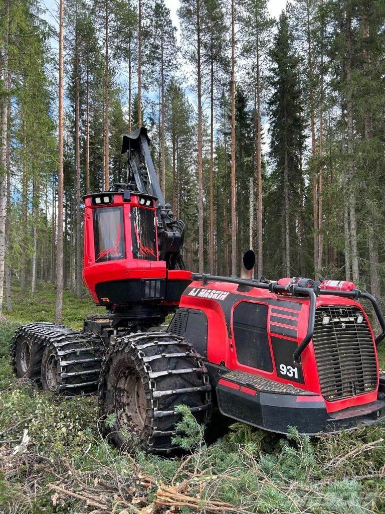 Komatsu 931 Harvesterji