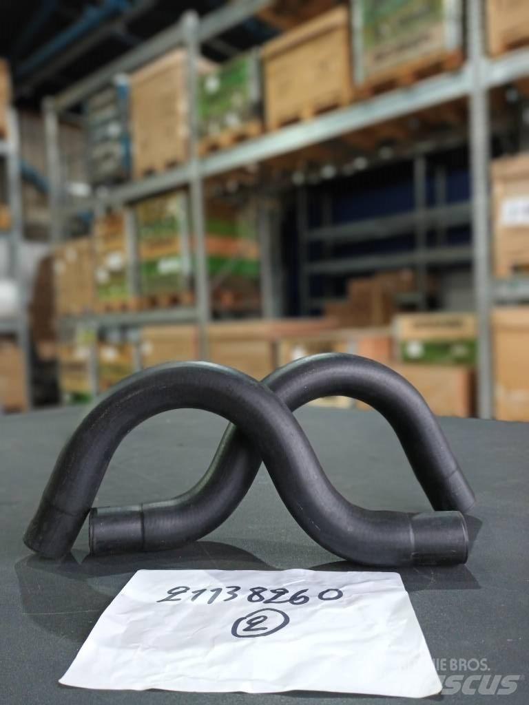 Volvo HOSE 21138260 Radiatorji