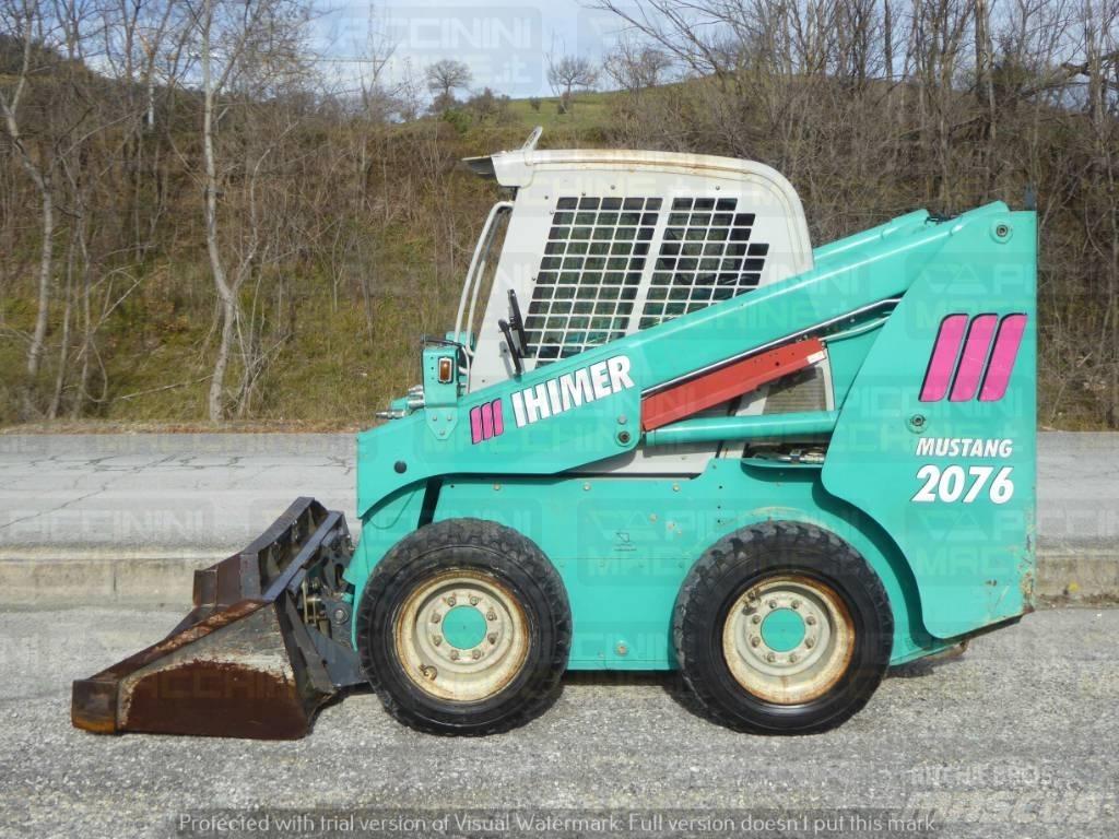 IHI Mustang 2076 Skid steer mini nakladalci