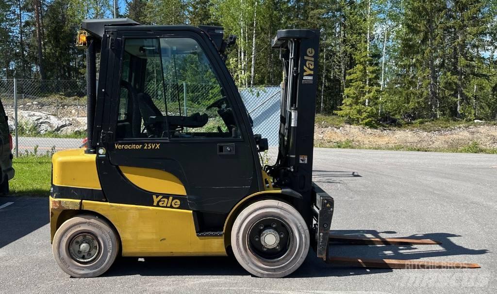 Yale GDP 25 VX Dizelski viličarji