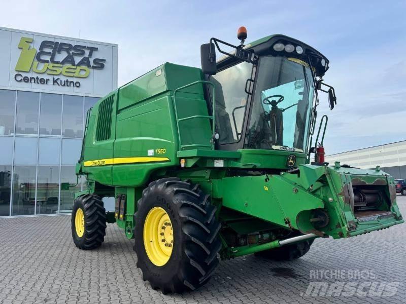 John Deere T 550 Kombajni