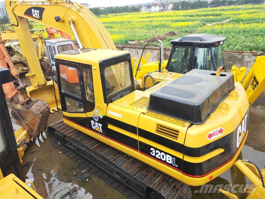 CAT 320B Bagri goseničarji