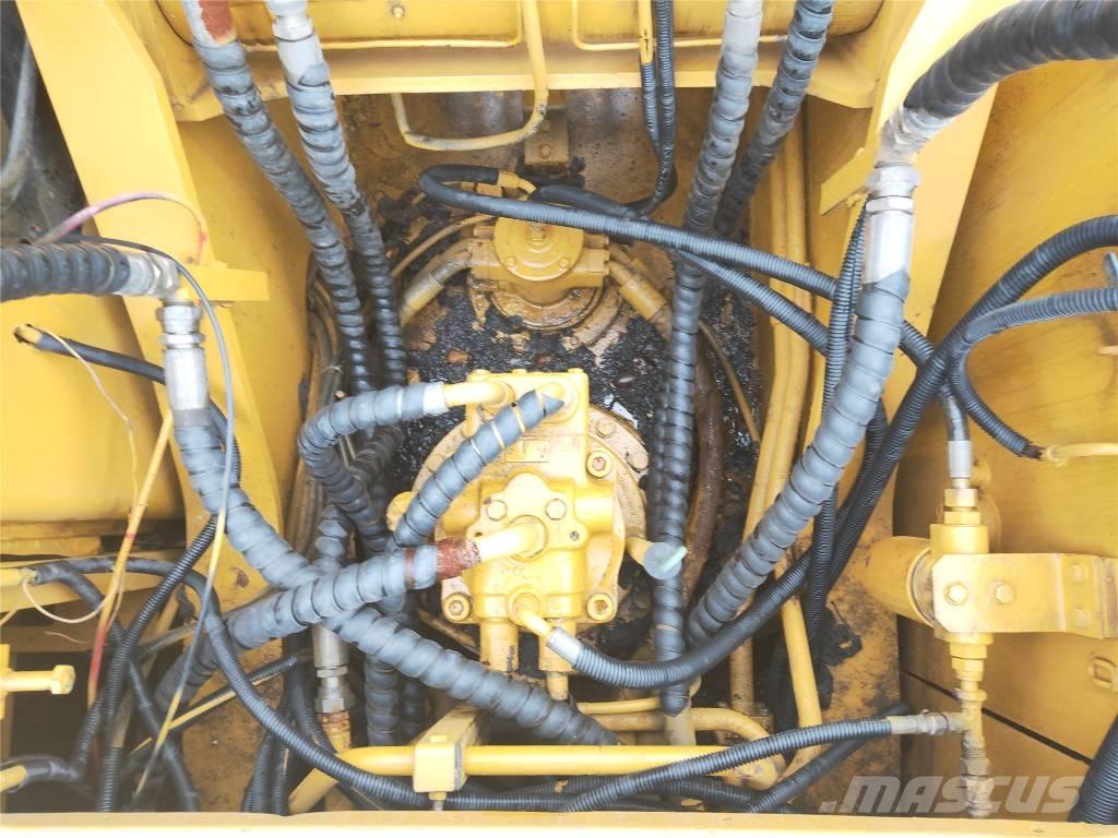 CAT 320B Bagri goseničarji
