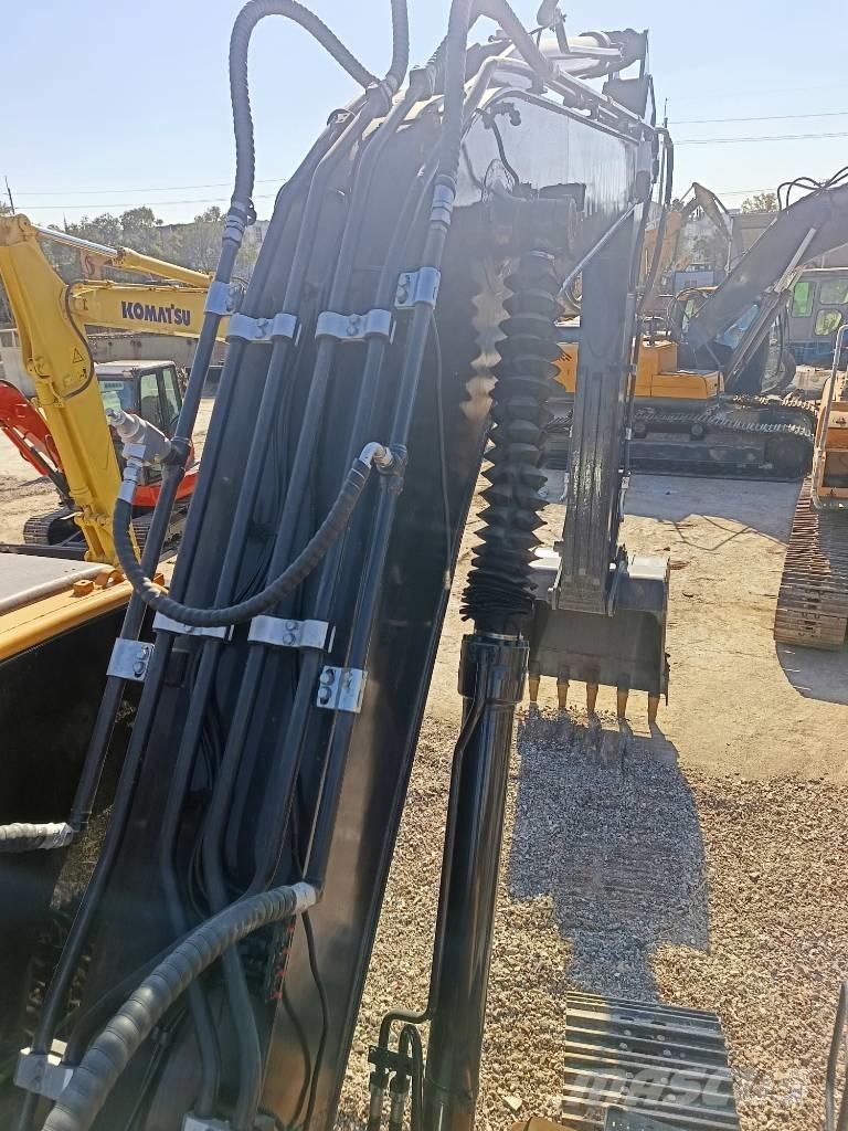 Hyundai 220LC-9s Bagri goseničarji