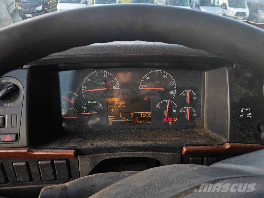 Volvo FH12 8x4 Tovornjaki za prevoz gozdnih strojev