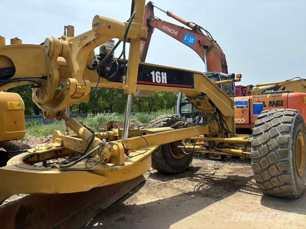 CAT 16 H Grederji