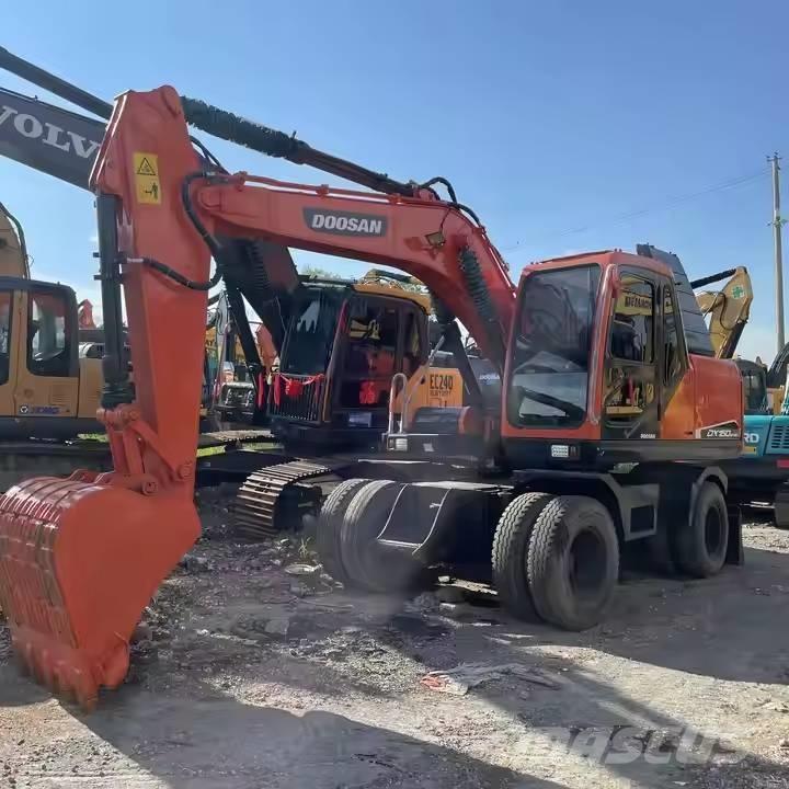 Doosan DX150W Bagri na kolesih