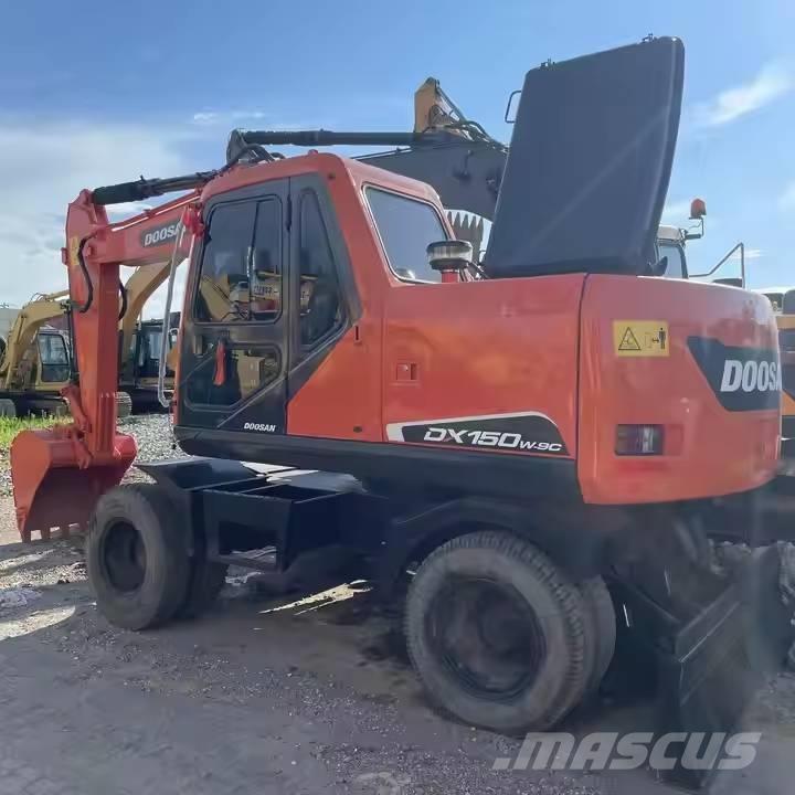 Doosan DX150W Bagri na kolesih