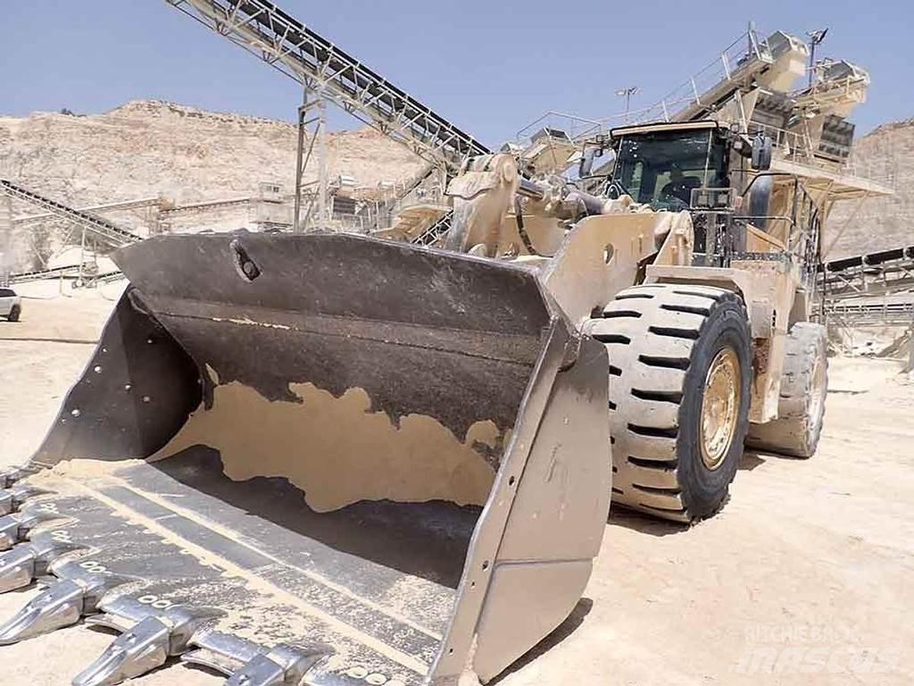 CAT 988K Kolesni nakladalci
