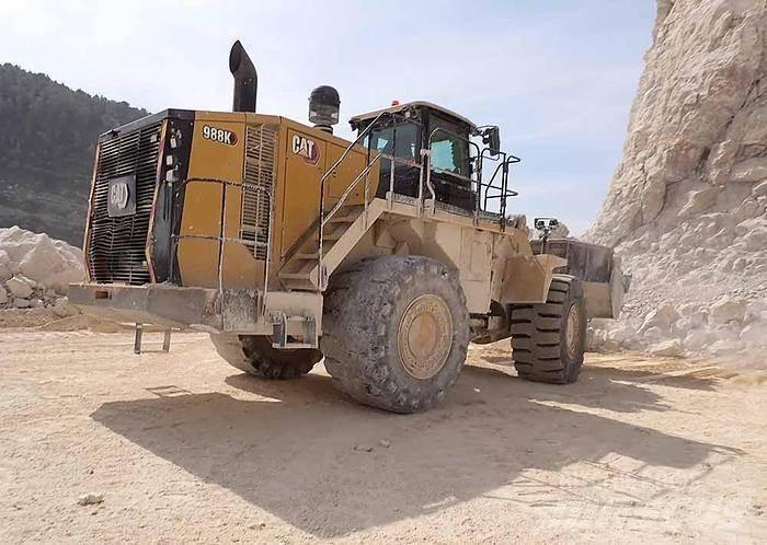 CAT 988K Kolesni nakladalci