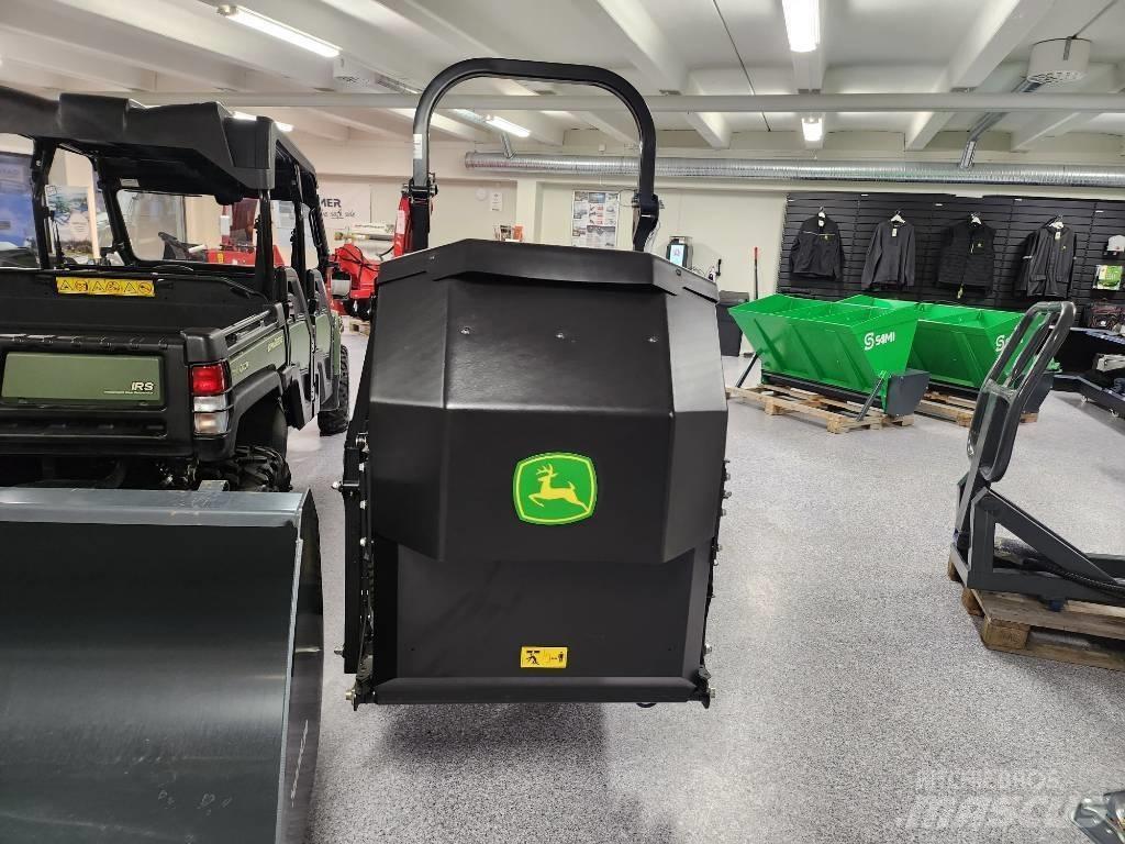 John Deere 950R Vrtni traktor kosilnice