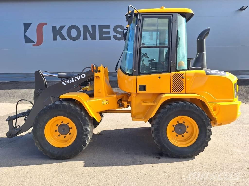 Volvo L35G Kolesni nakladalci