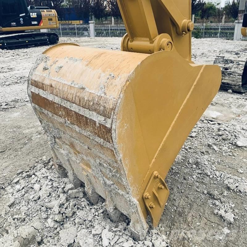 CAT 320 D Bagri goseničarji