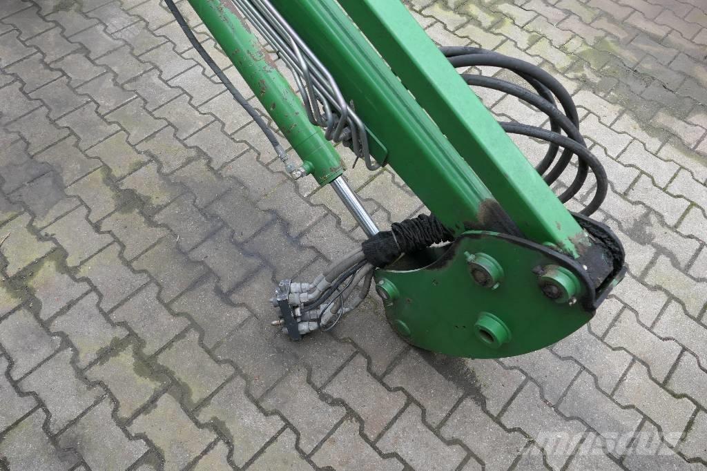 John Deere 653 Večnamenski nakladalci