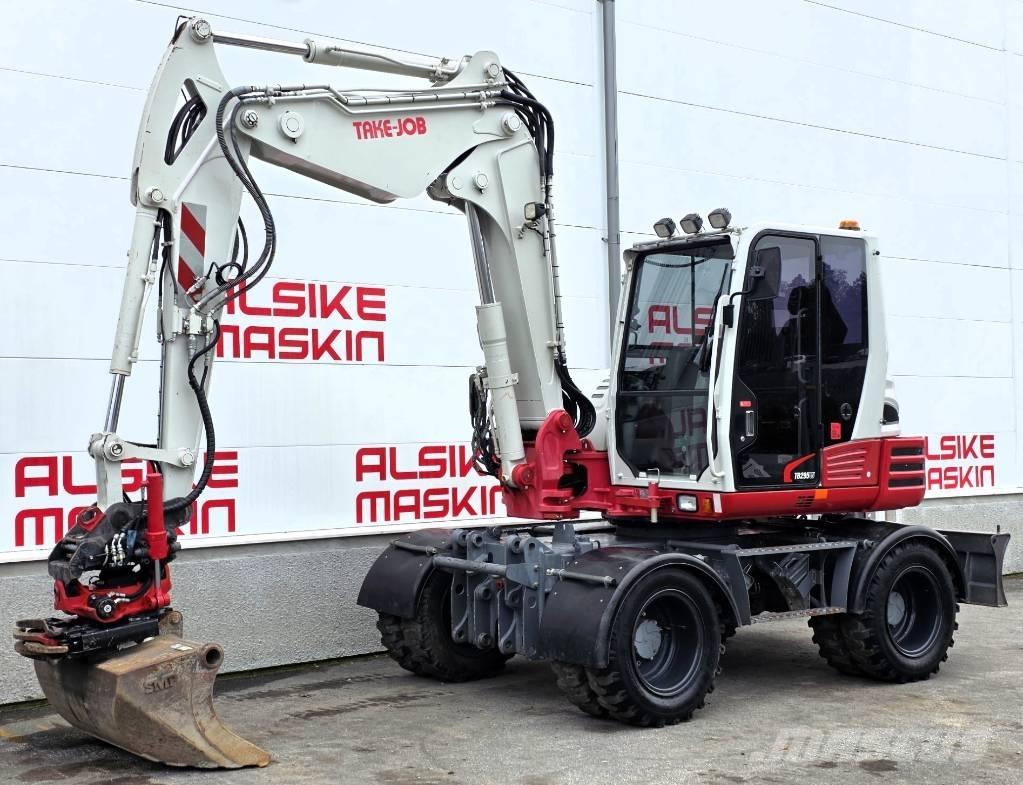 Takeuchi TB 295 W Bagri na kolesih