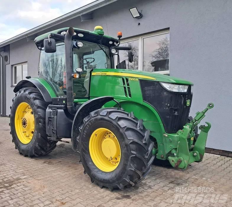 John Deere 7200 R Traktorji