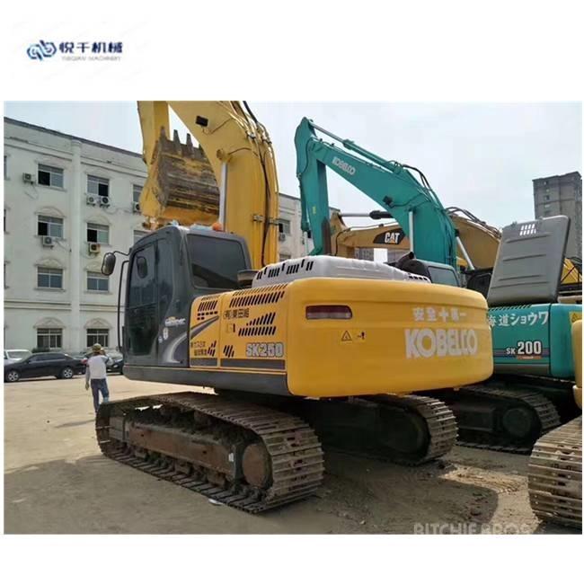 Kobelco SK 250 Bagri goseničarji