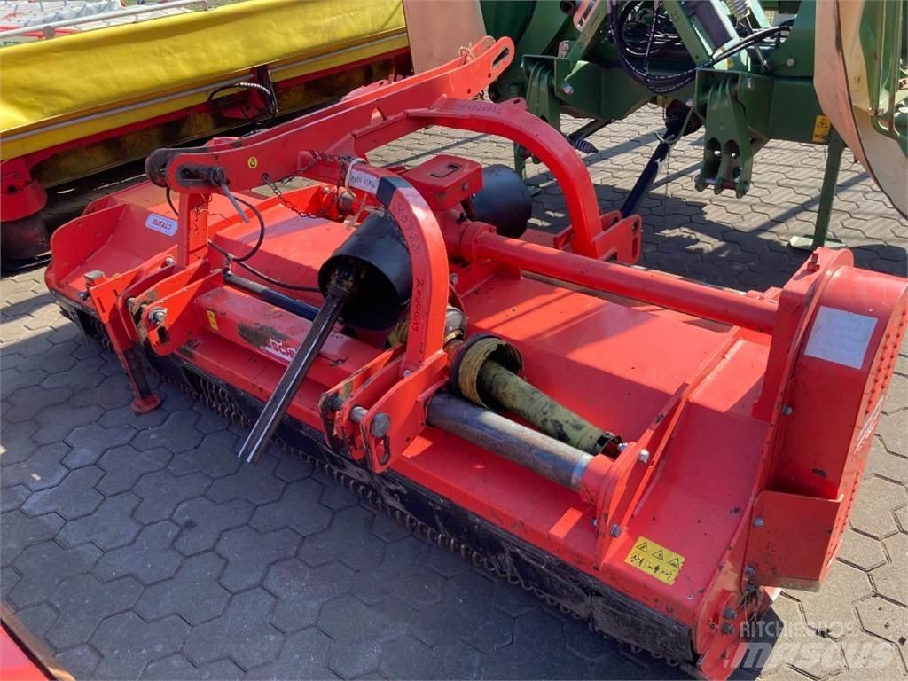 Maschio Bufalo 280 Nega okolice - drugo