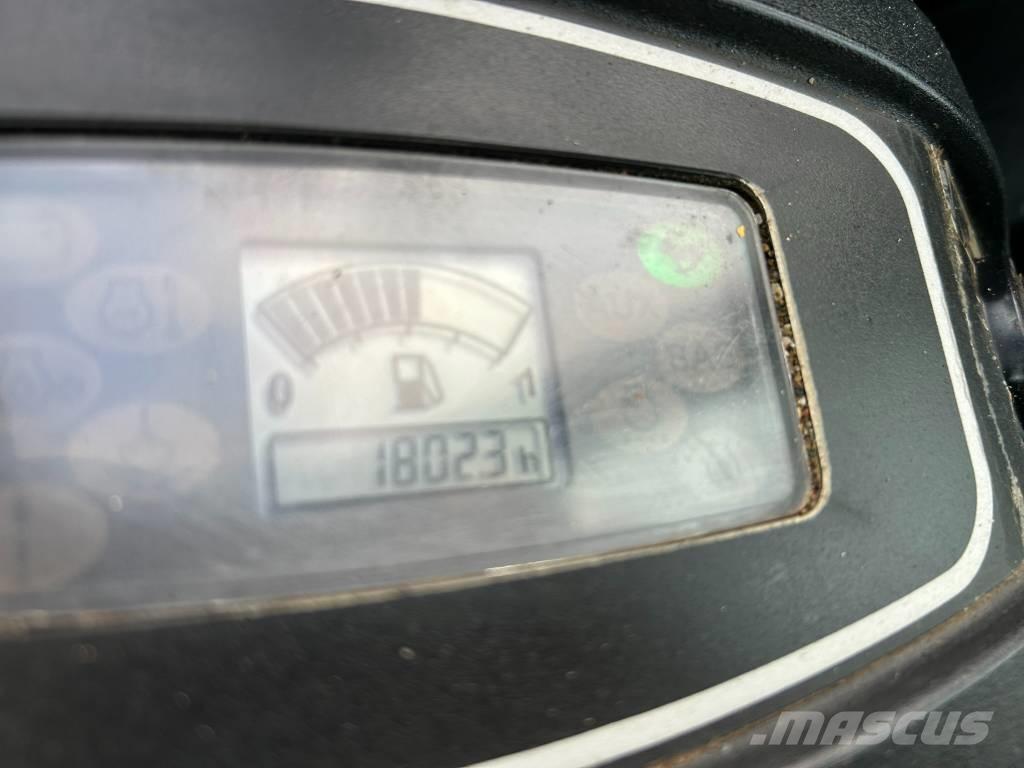 JCB 8026 CTS Mini bagri <7t