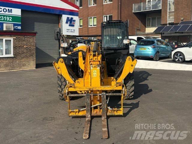 JCB 540-140 Teleskopski viličarji