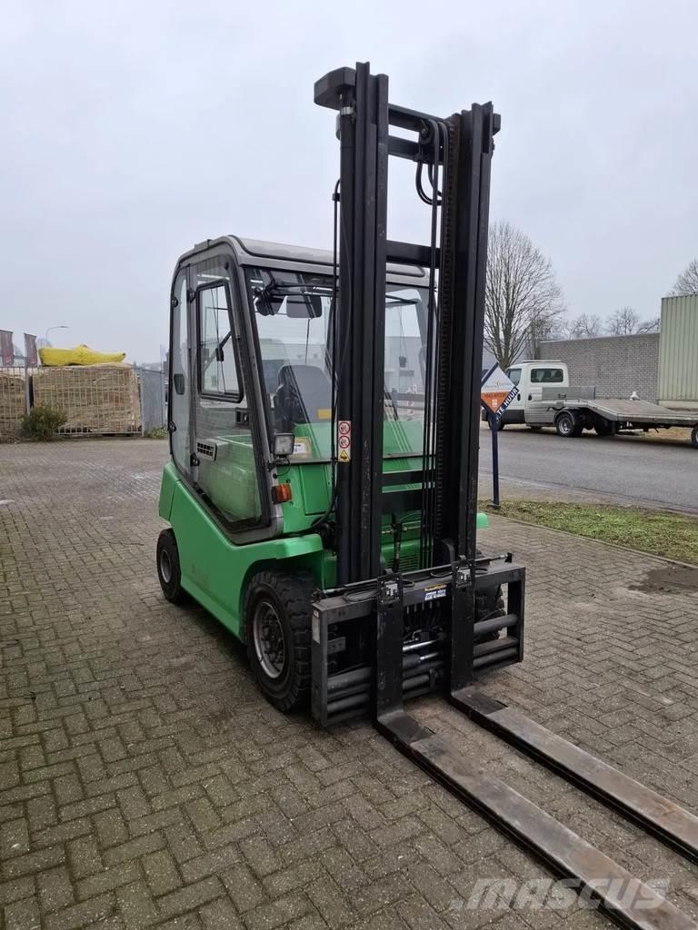 Cesab Mak400AC Električni viličarji