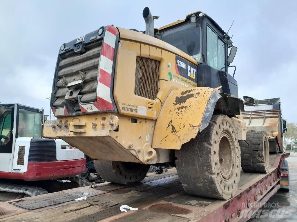 CAT 926 m Kolesni nakladalci