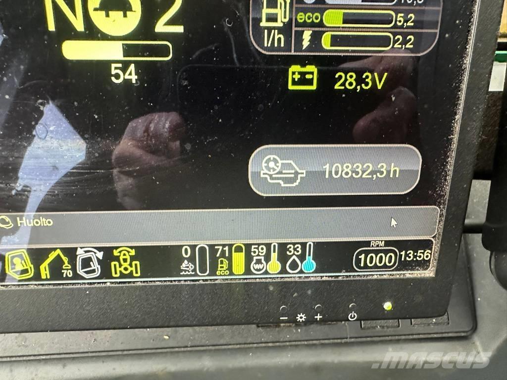 Komatsu 845 Forwarderji