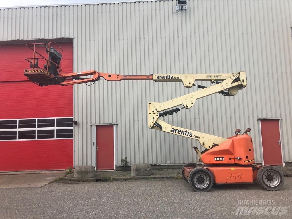 JLG E 450 AJ Zglobne dvižne ploščadi