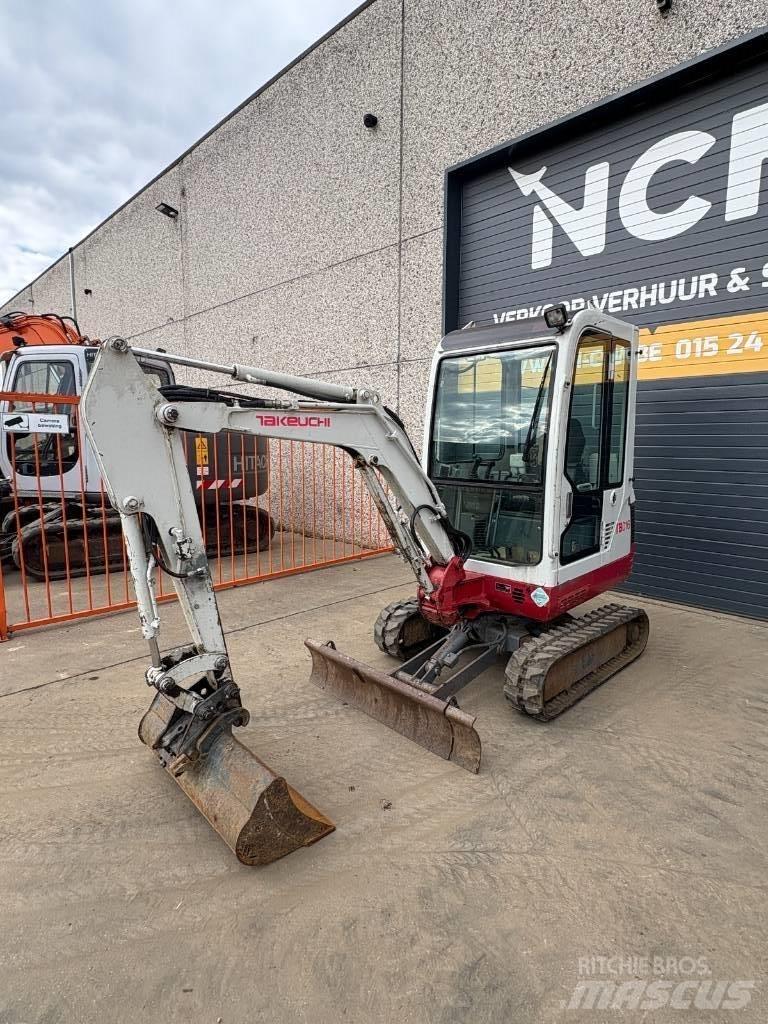 Takeuchi TB016 Mini bagri <7t