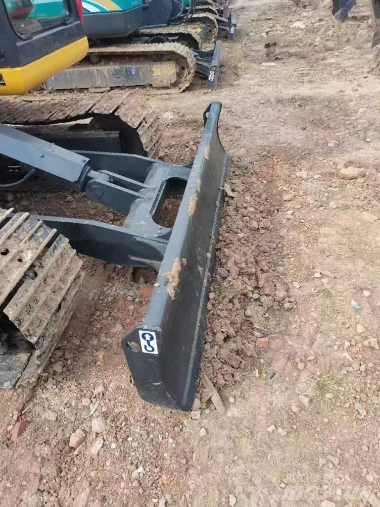 Komatsu PC 60-8 Bagri goseničarji