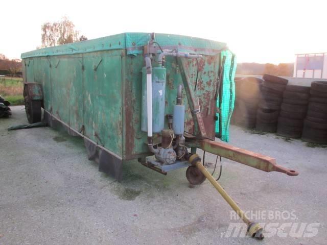  Melkwagen 6 Plätze Drugi kmetijski stroji