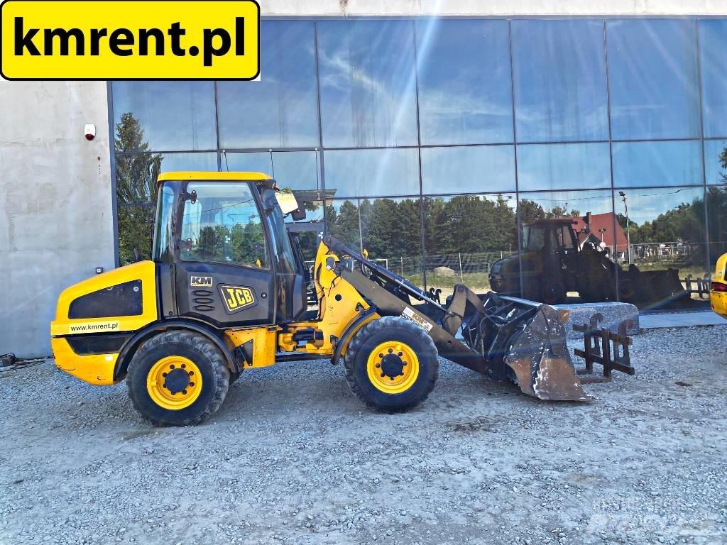 JCB 406 Kolesni nakladalci