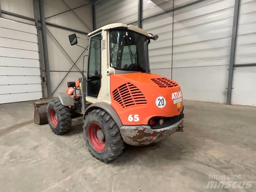 Atlas 65 Kolesni nakladalci