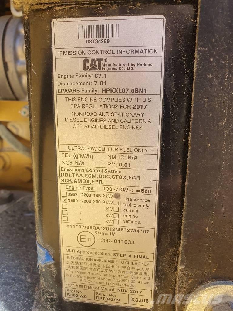 CAT 950M Kolesni nakladalci