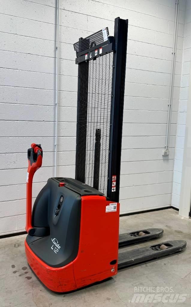 Linde L12i/1172 Ročni električni viličar