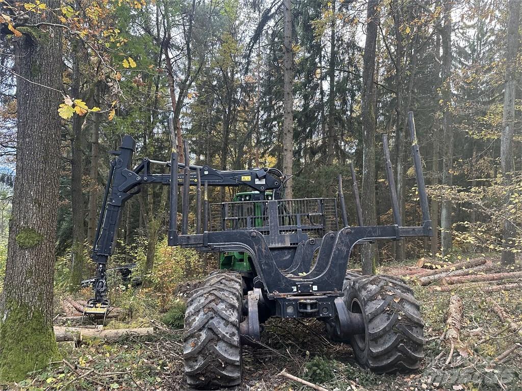 John Deere 1510G Forwarderji