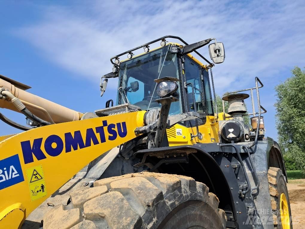 Komatsu WA500-8E0 Kolesni nakladalci