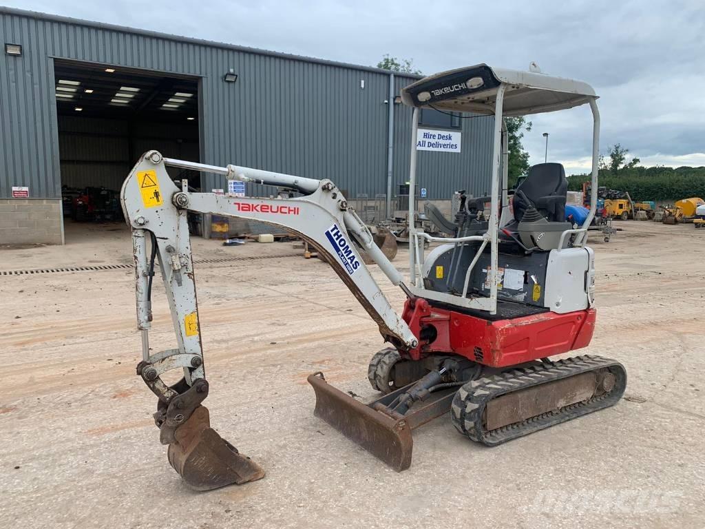 Takeuchi TB 215 R Mini bagri <7t