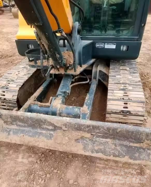 Hyundai 60VS Mini bagri <7t