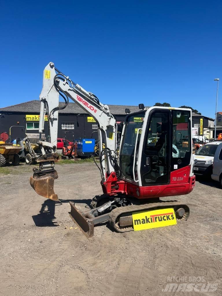 Takeuchi TB230 Mini bagri <7t