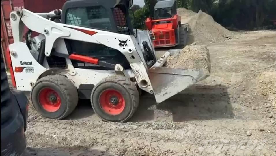 Bobcat S650 Skid steer mini nakladalci